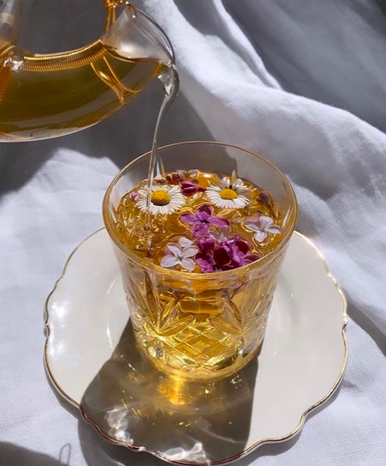 Free Spirit Crazy Diamond tea blend arranged in a calming ritual setting